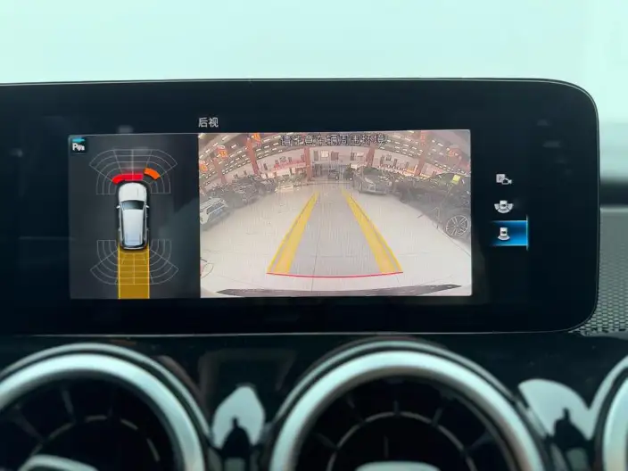 Mercedes-Benz GLB 2021 Model GLB 180 Dynamic Model – фото 10