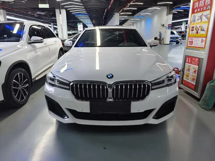 BMW 5 Series 2022 Model Facelift II 525Li M Sports Set – фото 2