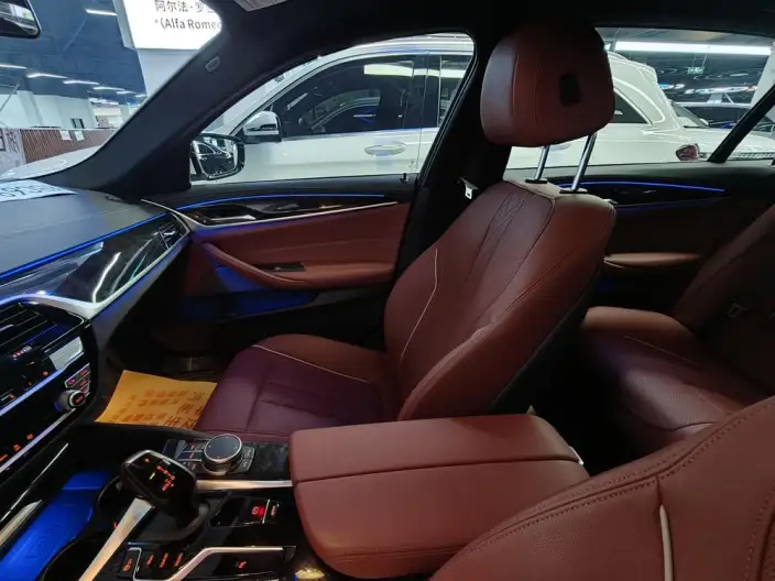 BMW 5 Series 2022 Model Facelift II 525Li M Sports Set – фото 10