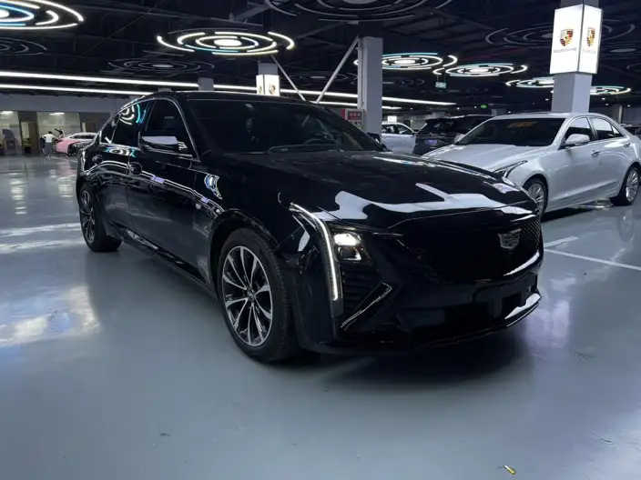 Cadillac CT5 2025 Model 28T Lincoln Town Sports Edition – фото 5