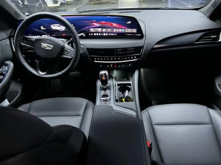 Cadillac CT5 2025 Model 28T Lincoln Town Sports Edition – фото 9