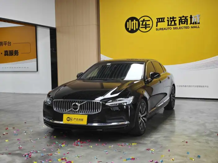 Volvo S90 2023 Model B5 Smart Range Deluxe Edition – фото 1