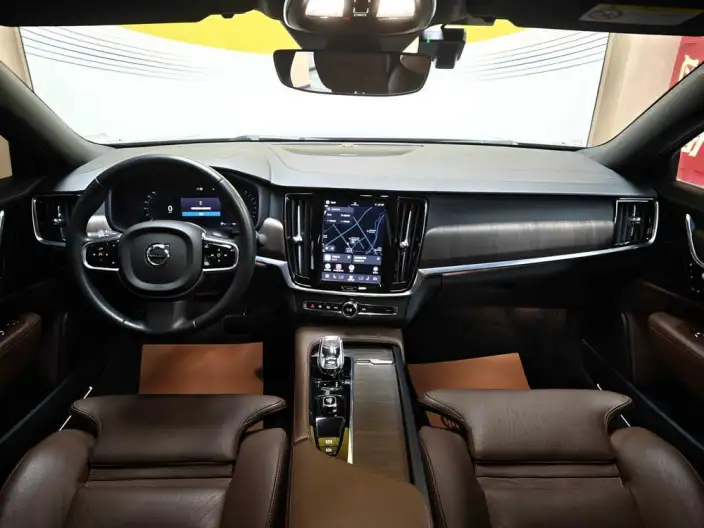Volvo S90 2023 Model B5 Smart Range Deluxe Edition – фото 7
