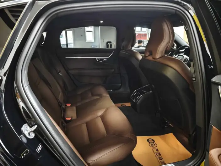 Volvo S90 2023 Model B5 Smart Range Deluxe Edition – фото 10