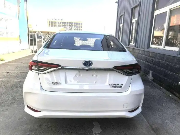 Toyota Corolla 2023 Model Intelligent Hybrid 1.8L E-CVT Elite Edition – фото 4