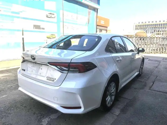 Toyota Corolla 2023 Model Intelligent Hybrid 1.8L E-CVT Elite Edition – фото 5