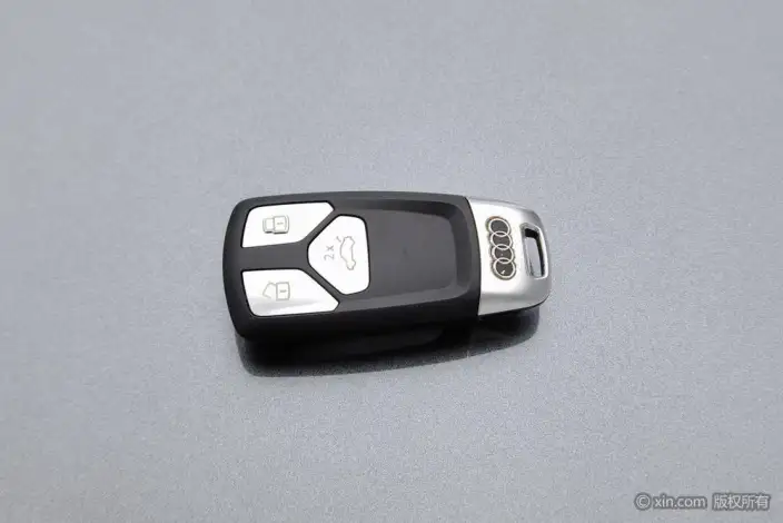 Audi Q5L 2022 Model 40T Luxury Dynamic Model – фото 5