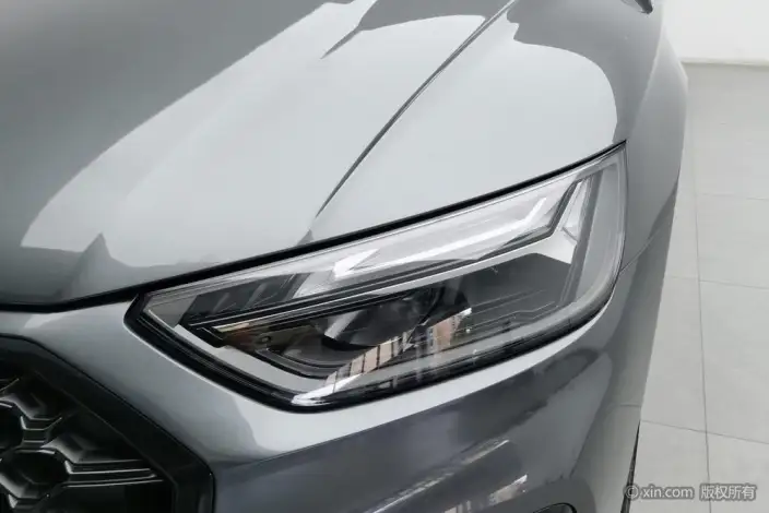 Audi Q5L 2022 Model 40T Luxury Dynamic Model – фото 6