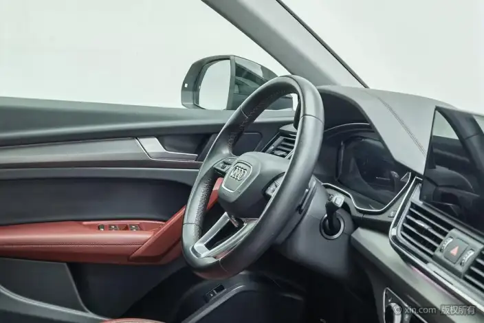 Audi Q5L 2022 Model 40T Luxury Dynamic Model – фото 7