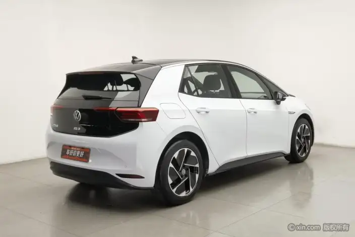 Volkswagen ID.3 2023 Model L Class Model Pure Smart Edition – фото 4
