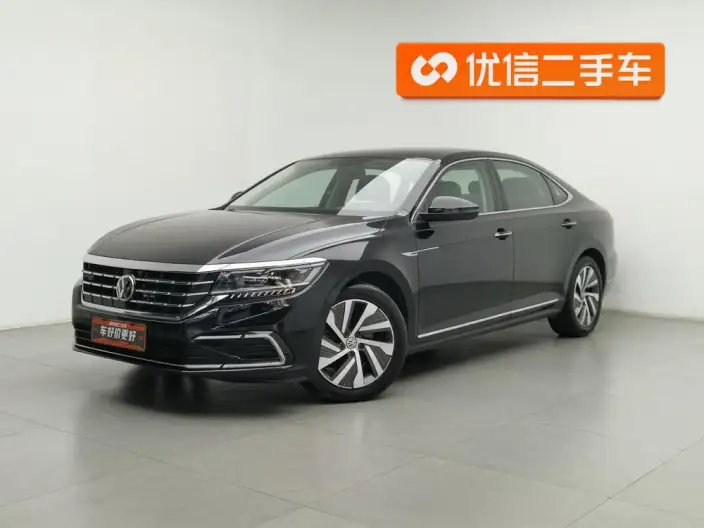 Volkswagen Passat PHEV 2020 Model 430PHEV Hybrid Deluxe Edition China VI – фото 1