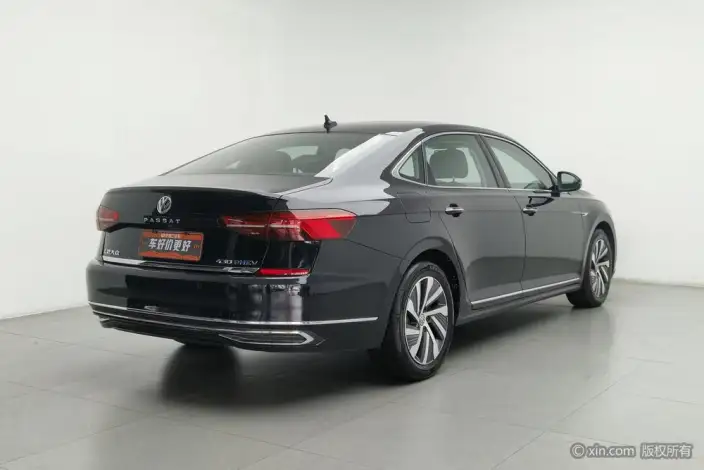 Volkswagen Passat PHEV 2020 Model 430PHEV Hybrid Deluxe Edition China VI – фото 4