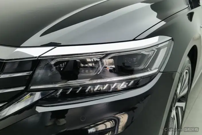 Volkswagen Passat PHEV 2020 Model 430PHEV Hybrid Deluxe Edition China VI – фото 7