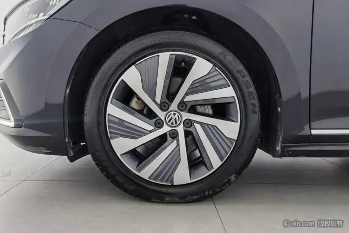 Volkswagen Passat PHEV 2020 Model 430PHEV Hybrid Deluxe Edition China VI – фото 8
