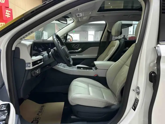 Lincoln Corsair 2023 Model 2.0T 2WD Zunya Edition – фото 9