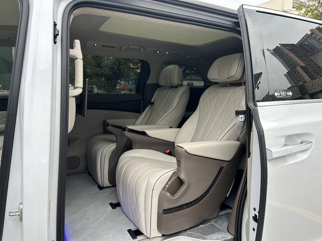 Denza D9 DM 2022 970 4WD Flagship – фото 10