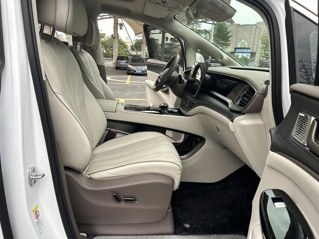 Denza D9 DM 2022 970 4WD Flagship – фото 13