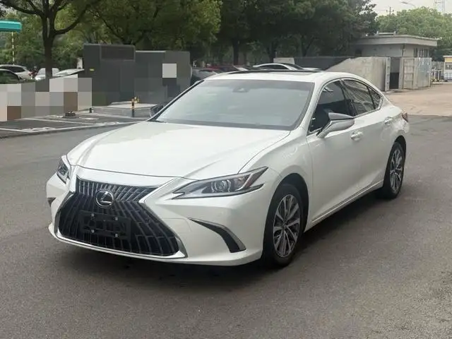 Lexus ES 2021 Model 200 Superior Edition – фото 1