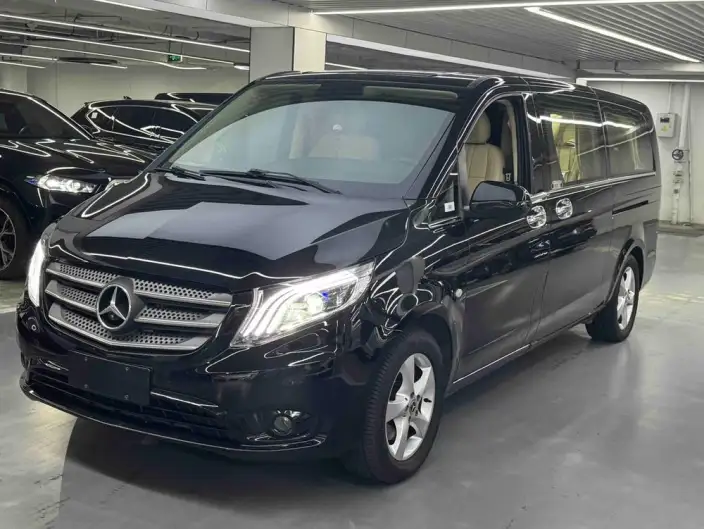 Viano 2021 Model 2.0T Elite Edition 7 seat – фото 1