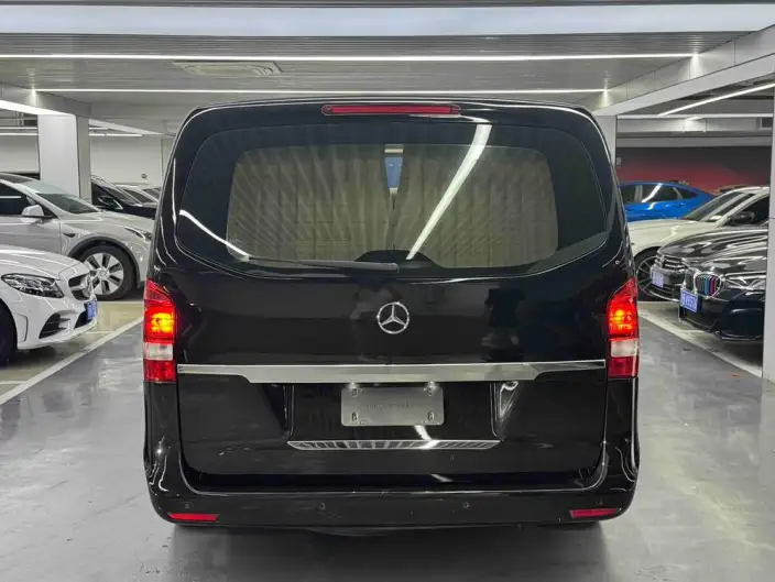 Viano 2021 Model 2.0T Elite Edition 7 seat – фото 5