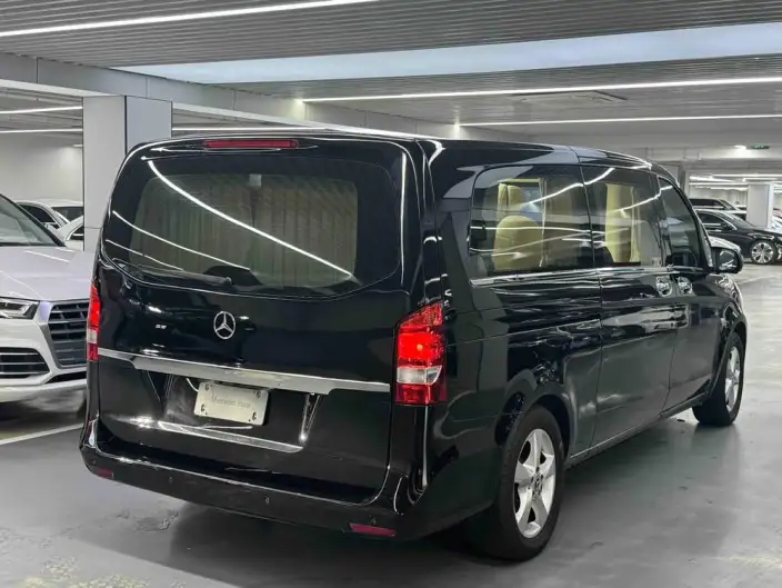 Viano 2021 Model 2.0T Elite Edition 7 seat – фото 6