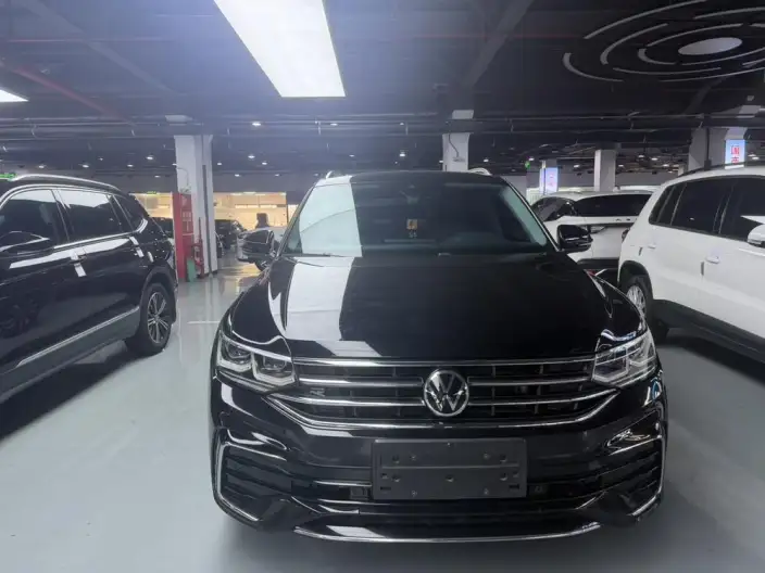 Volkswagen Tiguan L 2022 Model 330TSI Automatic 2WD R-Line Enjoy the version more – фото 2