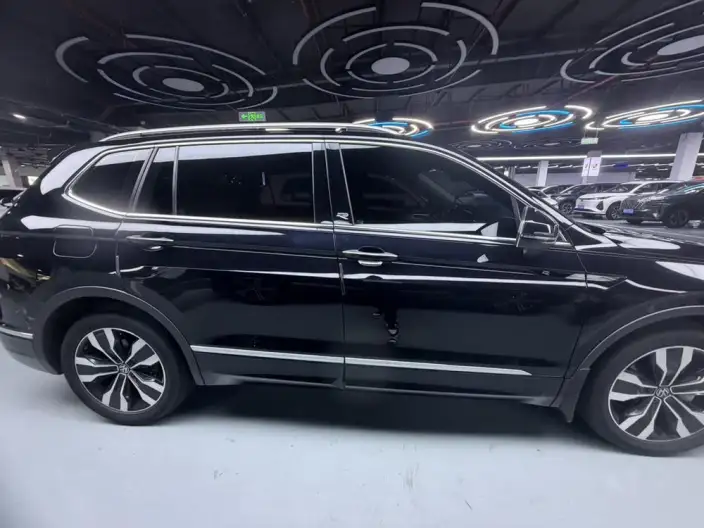 Volkswagen Tiguan L 2022 Model 330TSI Automatic 2WD R-Line Enjoy the version more – фото 7