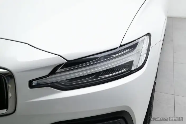 Volvo S60 2024 Model B4 Smart Range Deluxe Edition – фото 6