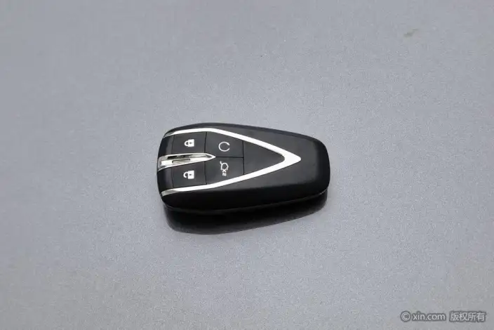 Changan UNI-V iDD 2023 Model Smart power iDD 113km Smart Fun Model Fast Edition – фото 5