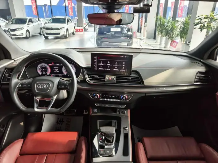 Audi Q5L 2024 Model 40TFSI Luxury Dynamic Model – фото 8
