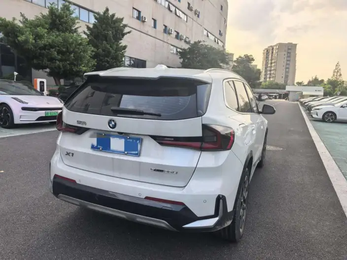 BMW X1 2023 Model sDrive25Li X Design Set – фото 6