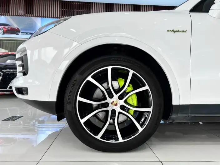 Cayenne E-Hybrid 2023 Model Cayenne E-Hybrid 2.0T Platinum edition – фото 10