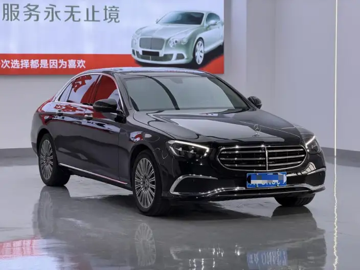 Mercedes-Benz E-Class 2023 Model E 300 L Luxury Model sedan – фото 3