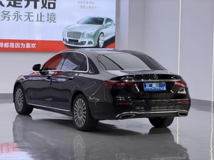 Mercedes-Benz E-Class 2023 Model E 300 L Luxury Model sedan – фото 4