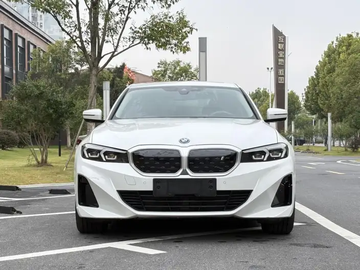 BMW i3 2022 Model eDrive35L – фото 2