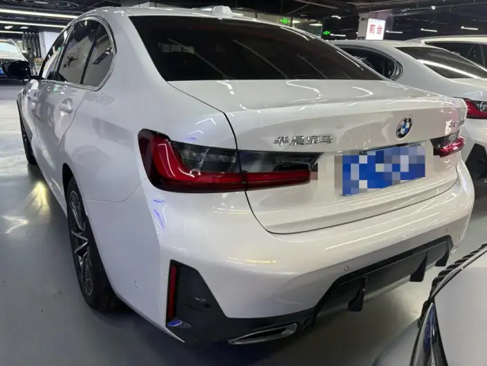 BMW 3 Series 2025 Model 325Li M Sports Set – фото 4