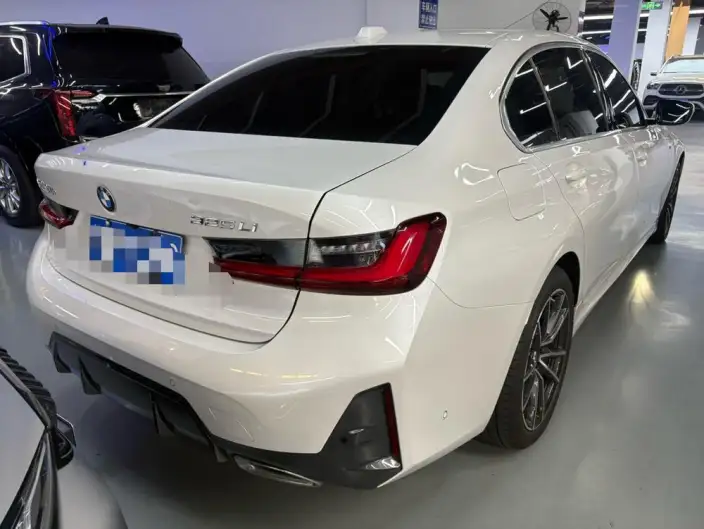 BMW 3 Series 2025 Model 325Li M Sports Set – фото 5