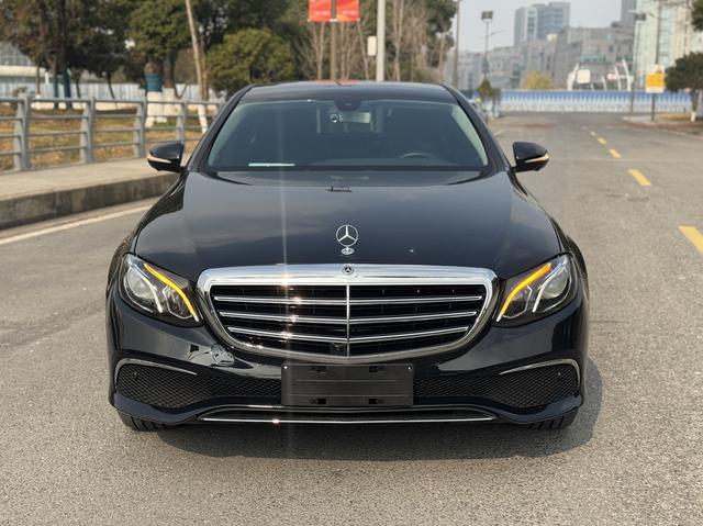 Mercedes-Benz E-Class 2019 E 300 L Sport Style – фото 2