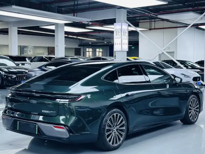 Geely Galaxy E8 PHEV 2025 Model 130km EM-P Galaxy Edition – фото 7