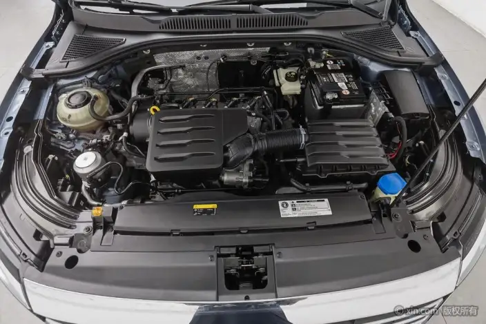 Volkswagen Lavida 2023 Model 1.5L Automatic Five million editions – фото 5