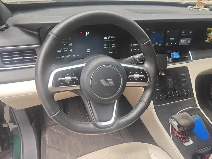 Li Auto ONE 2021 Model Extended Range 6 seat Edition – фото 7