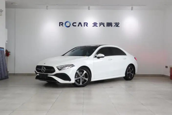 Mercedes-Benz A-class 2023 Model A 200 L Sports sedan Fashion Edition