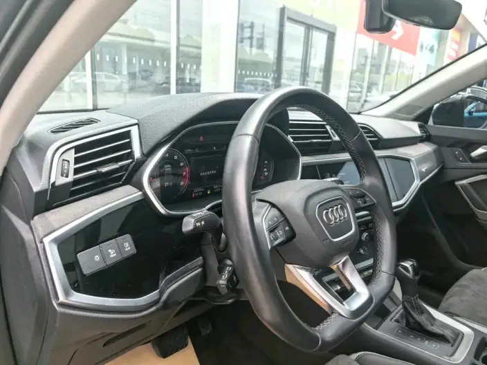 AUDI Q3 2022 Model 35 TFSI Fashion Dynamic Model – фото 9
