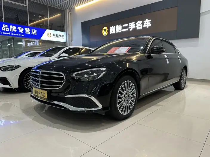 Mercedes-Benz E-Class 2023 Model E 300 L Luxury Model sedan – фото 1
