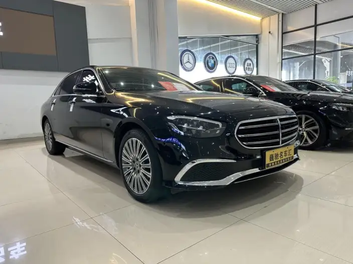 Mercedes-Benz E-Class 2023 Model E 300 L Luxury Model sedan – фото 3