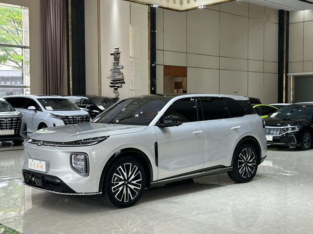 Changan Qiyuan Q07 2025 модификация 215 Flagship PLUS