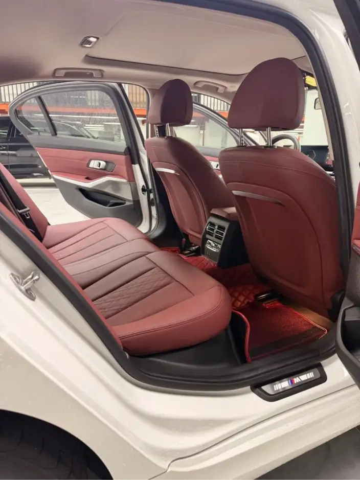 BMW 3 Series 2023 Model 325i M Sports Set – фото 8