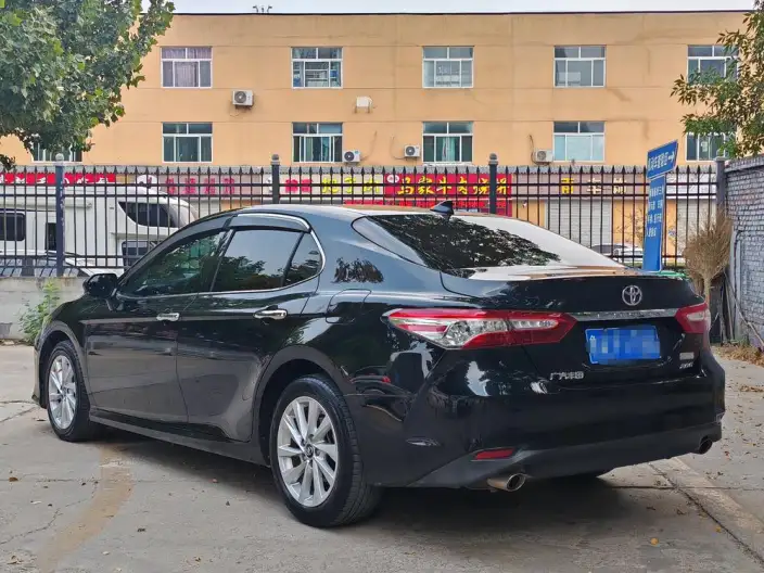 Toyota Camry 2021 Model 2.0G Deluxe Edition – фото 3