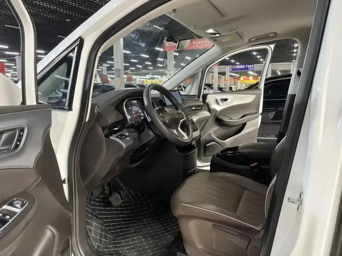Roewe iMAX8 2023 Model 400TGI Comfort Edition – фото 8