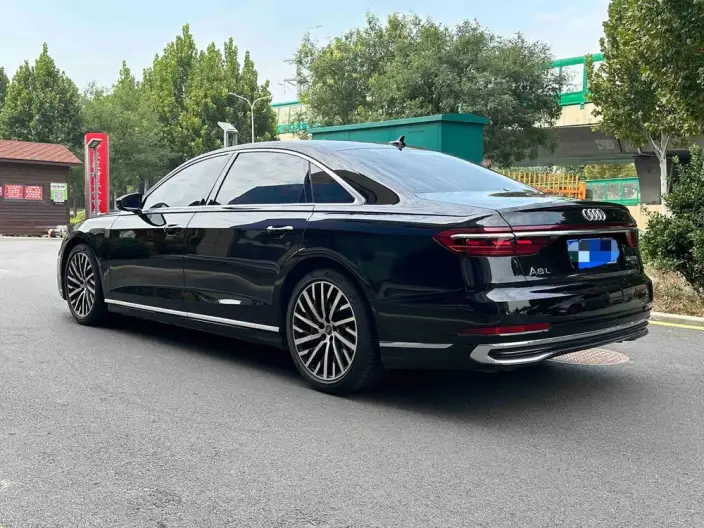 Audi A8 2024 Model A8L 55 TFSI quattro Flagship Model – фото 4